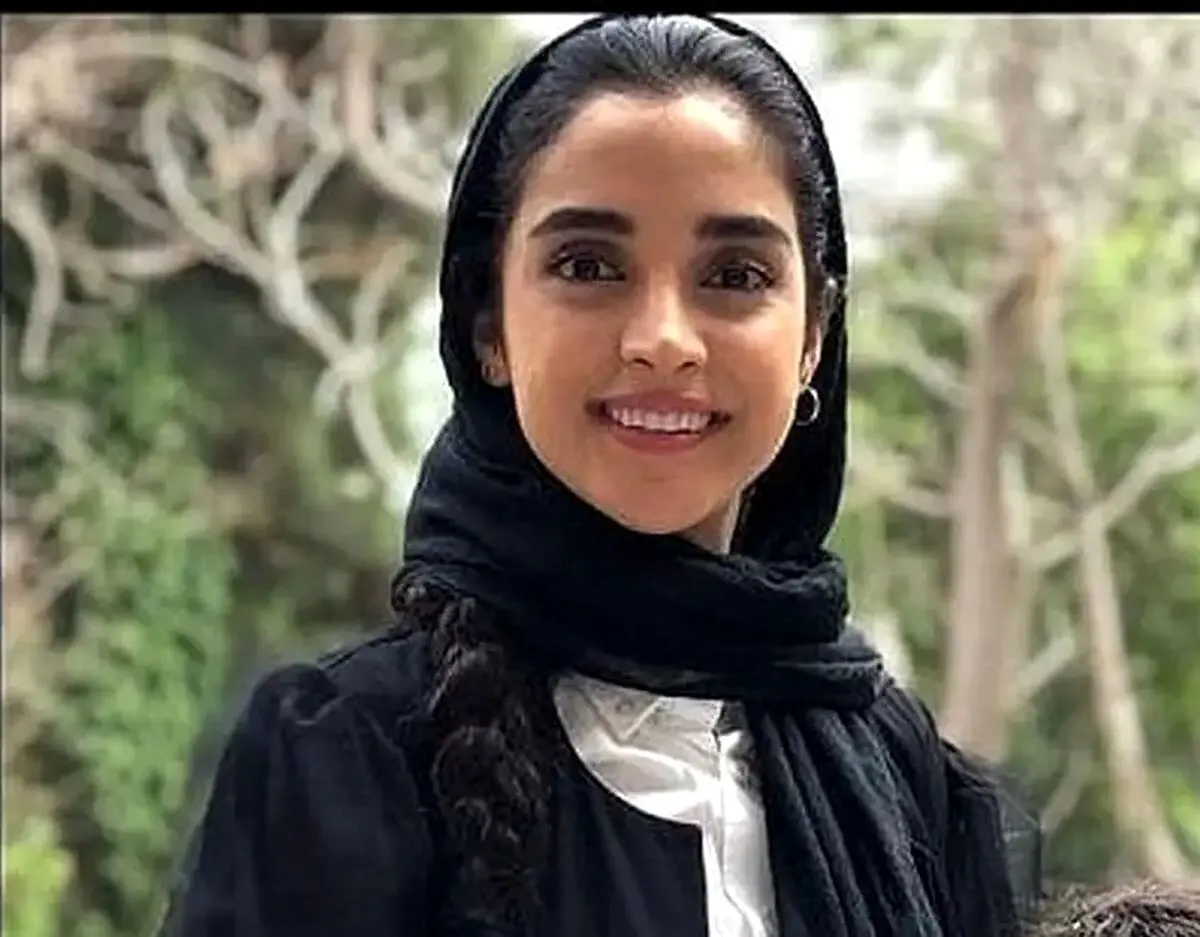پوشش و استایل عجیب الهه حصاری/ عکس