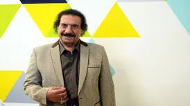 مردی که تنها آرزویش خواندن است ...در وطن ...