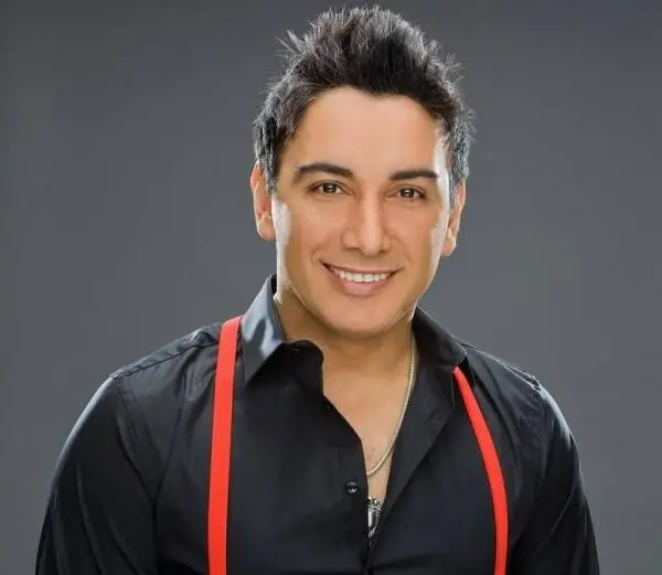 اجراى فاجعه شادمهر عقیلى در کنسرت آنتالیا/ویدیو