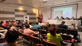 رونمایی و معرفی کتاب سلول شماره ۱۴، کتاب خاطرات رهبر معظم انقلاب در دو شهر مهم کلمبیا
