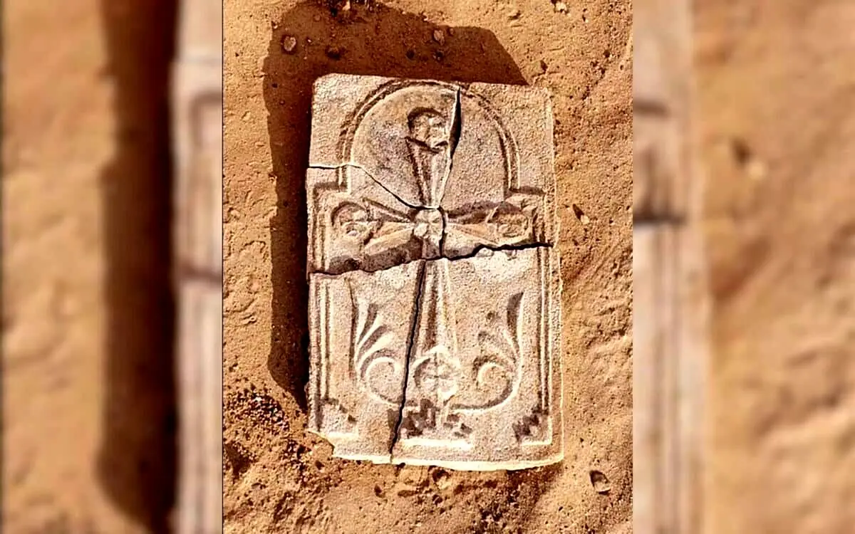 کشف صلیب ۱۴۰۰ ساله در ابوظبی
