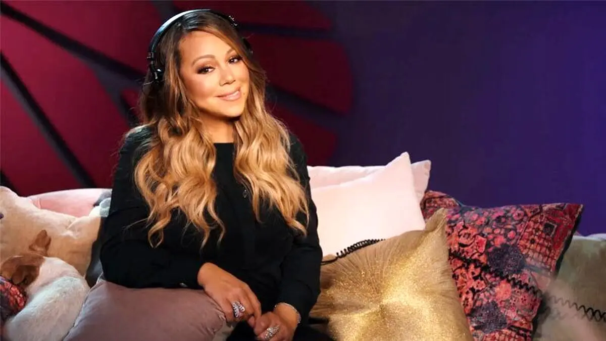 مادر و خواهر خواننده مشهور در یک روز فوت کردند
