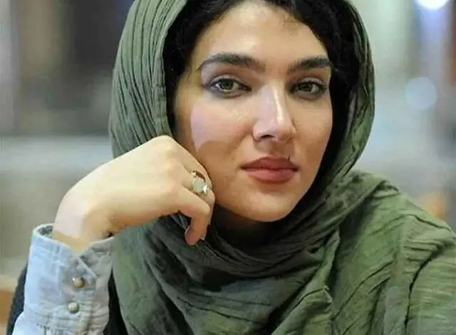 سارا رسول‌زاده و آنها دروغ می‌گویند!
