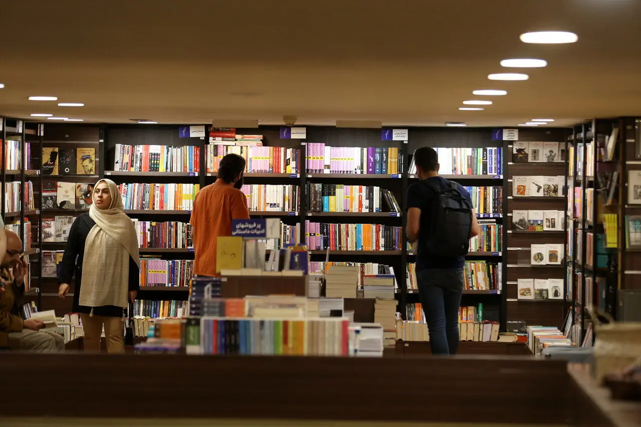 جزئیات حمله هوایی به شهرکتاب تهران