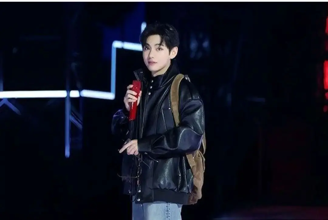 افشای پیام‌های خصوصی خواننده گروه بی تی اس در دادگاه