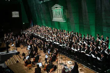 بزرگ‌ترین گردهمایی زندۀ موسیقی و آواز فارسی‌زبانان در لندن و پاریس