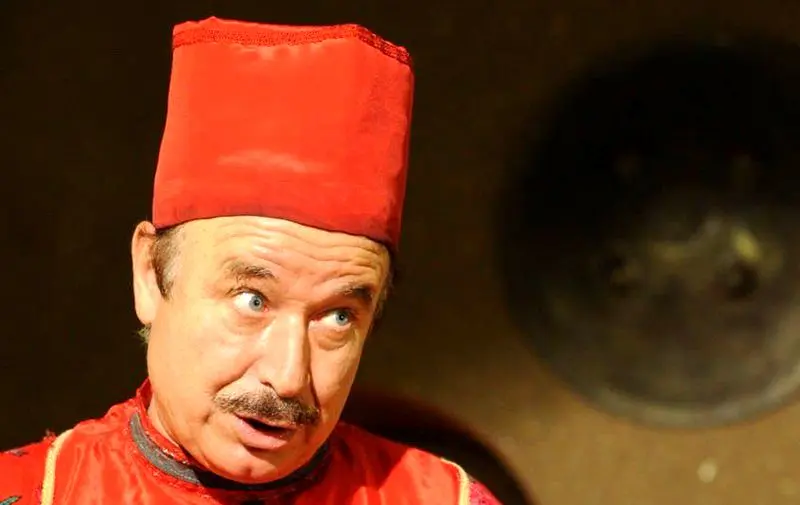 تبریک نوروزی «حاجی فیروز» و «عمو نوروز»/ مردی که بخشنده است + فیلم