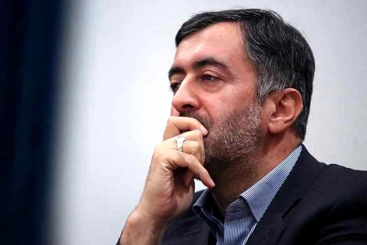عبدالله گنجی از روزنامه همشهری رفت
