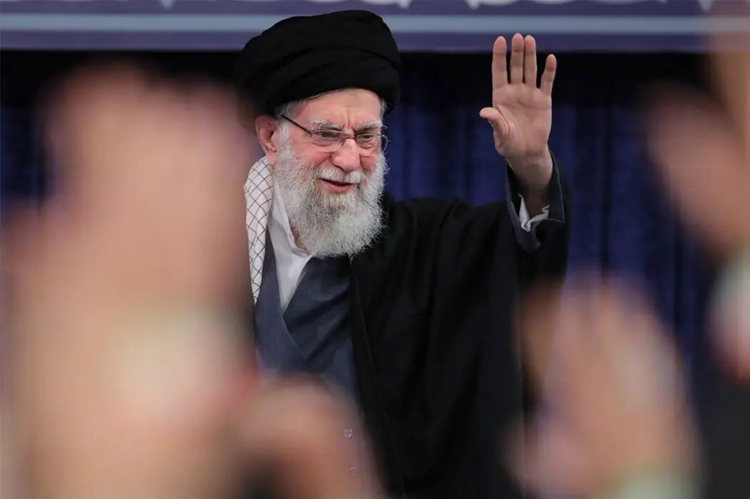 غزلی که رهبر شهید برای شهادتش خواند
