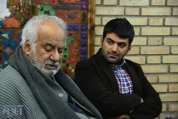 واکنش پسر ناصر ملک مطیعی به حمله کیهان/ نبش قبر کنید استخوان‌های پدرم را به دادگاه ببرید و دوباره محاکمه کنید
