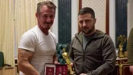«شان پن» به رییس جمهور اوکراین اسکار داد!
