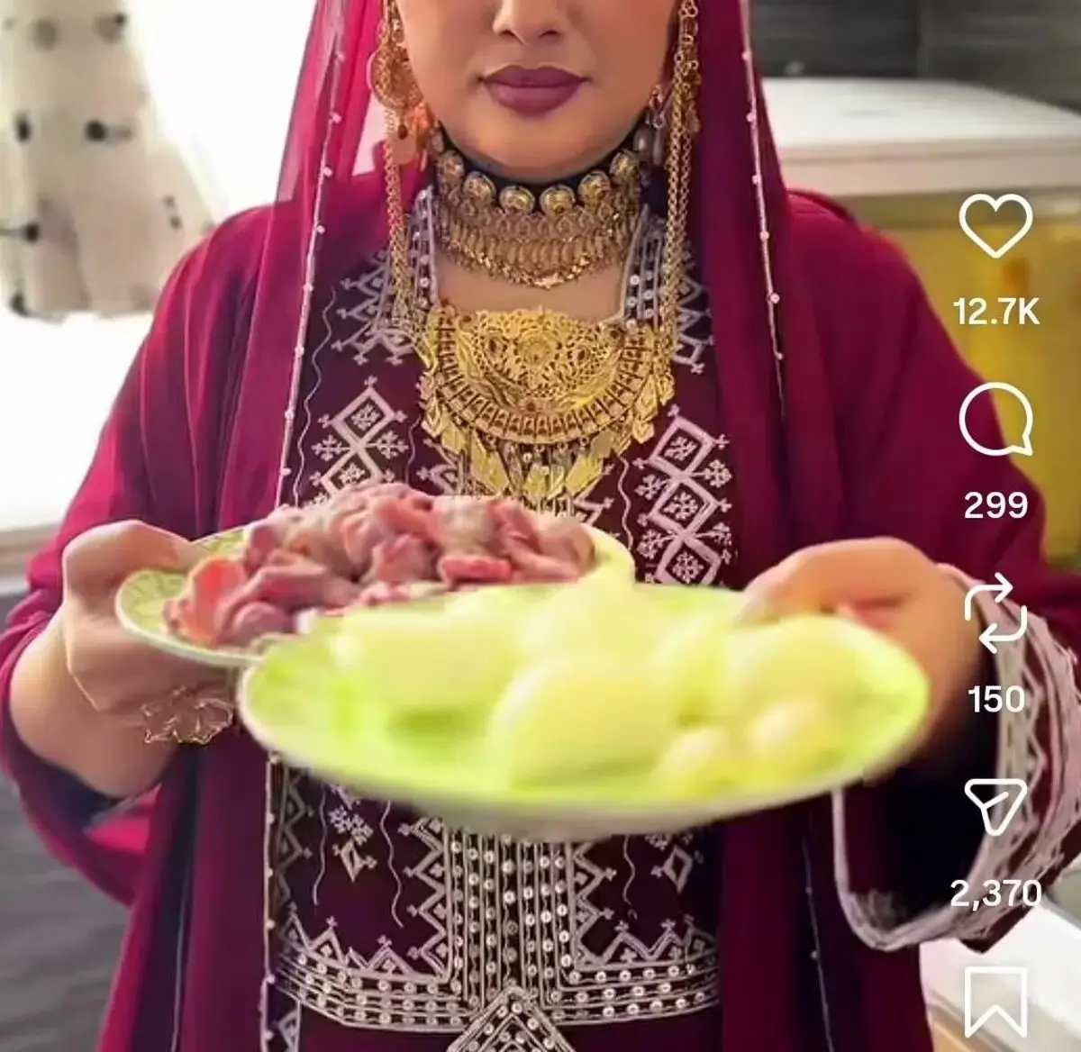 آشپزی با لباس مجلسی، مد جدید اینستاگرام
