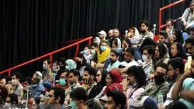 حضور بدون حجاب یک بازیگر باعث برکناری مدیر سینما لوتوس شد
