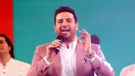 هدیه جناب خان به خواننده معروف  + فیلم 