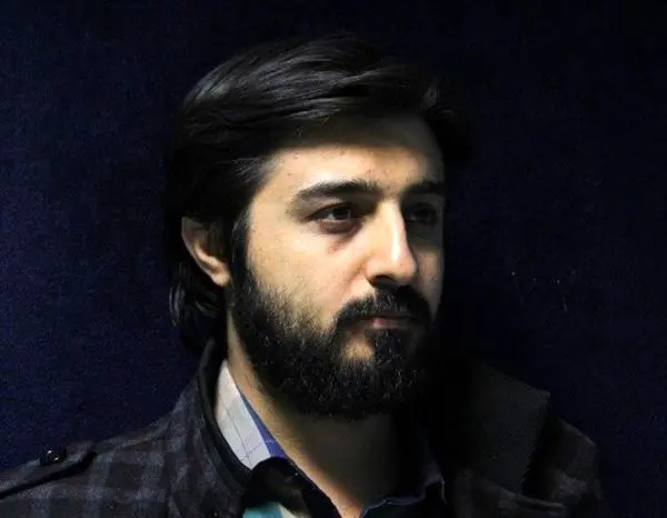 متن و حاشیه های ترانه "مرگ بر امریکا" / شاعر ترانه: در صداوسیما به من گفتند خودت را فدا کردی