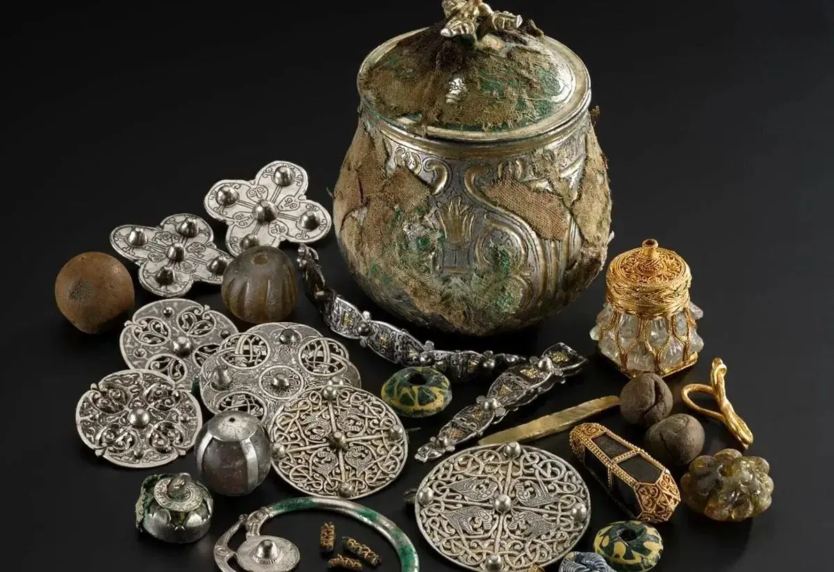 گنجینۀ شگفت‌انگیز «ساسانی» که در دشت‌های «اسکاتلند» کشف شد
