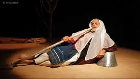 تلخک دربار بر صحنه تئاتر