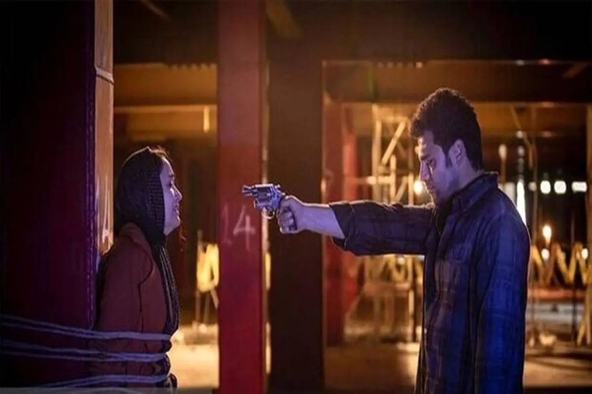 میترا حجار و روزبه حصاری در فیلمی شبیه به سریال بازی مرکب
