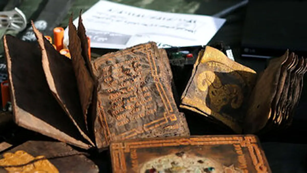 ۱۰۰ کتاب ۱۰۰ ساله در شیراز رونمایی می‌شود
