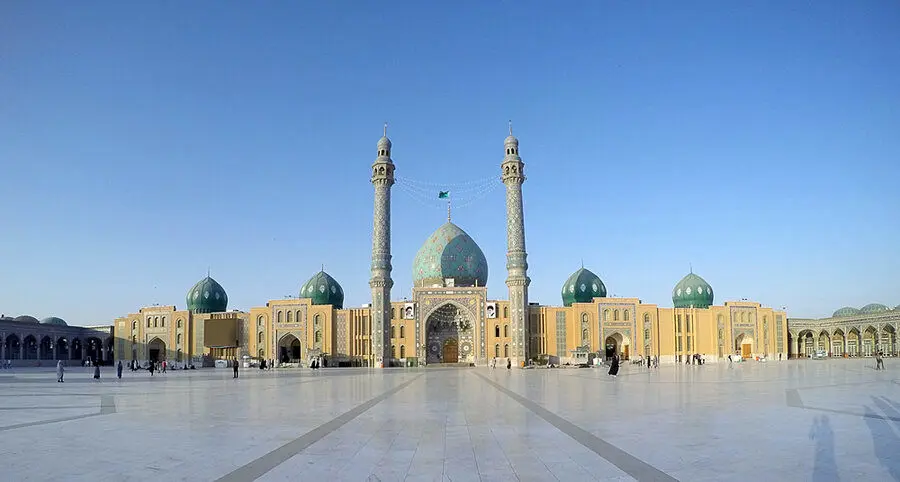 جزئیات حادثه جمکران؛ شکستن درب مسجد جمکران