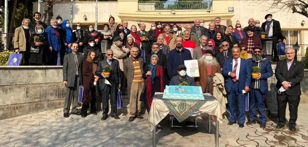 جشن تولد هنرمندان پیشکسوت در باغ زیبا/ عکس