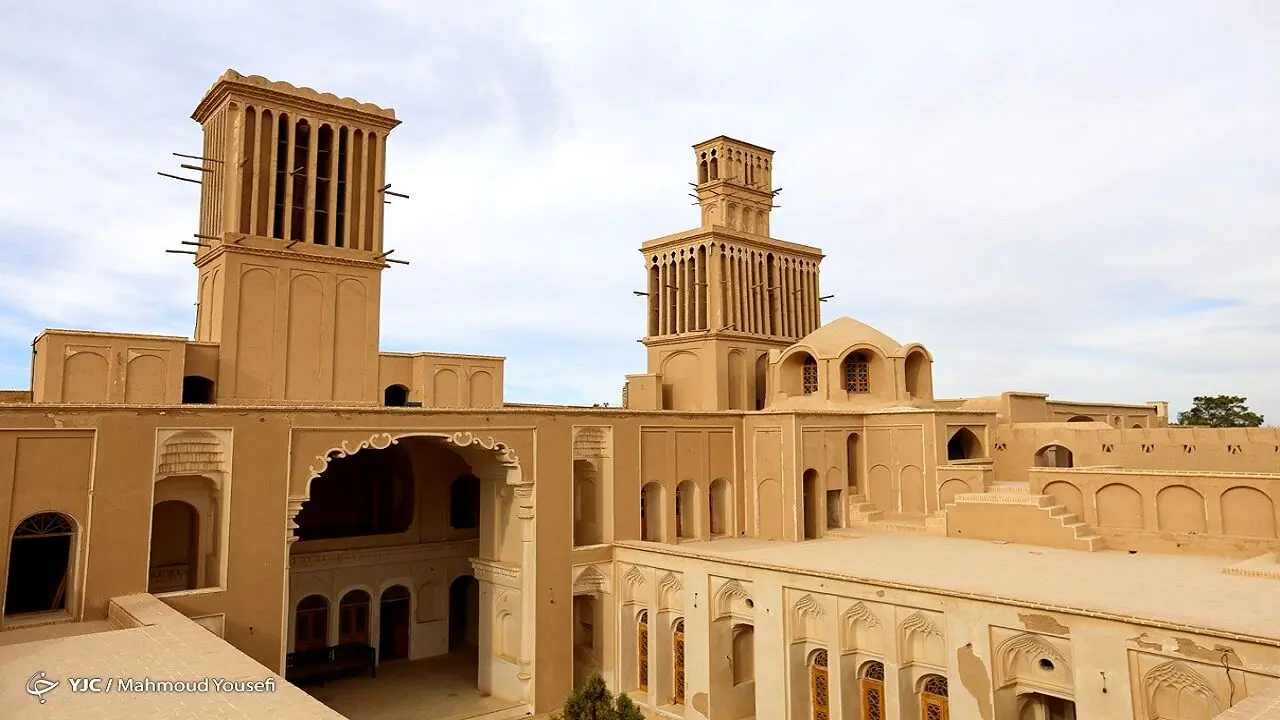 قالی کتیبه‌دار مسجد خضرشاه ثبت ملی شد