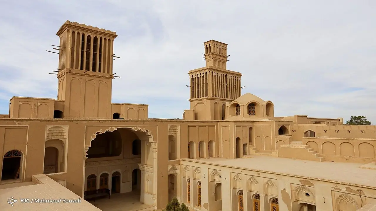 قالی کتیبه‌دار مسجد خضرشاه ثبت ملی شد