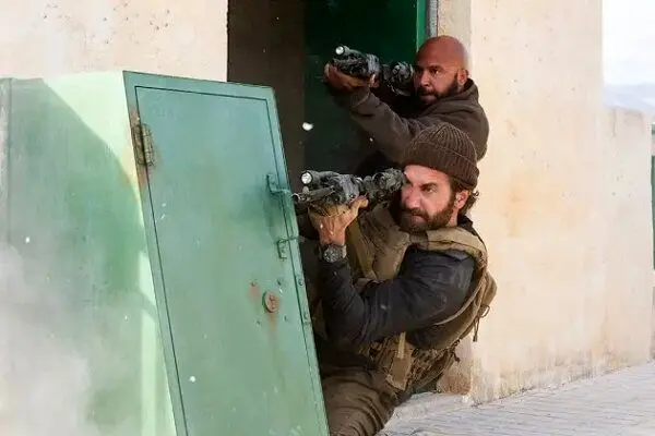 گای ریچی دیگر اجازه استفاده از اسلحه واقعی را نمی‌دهد
