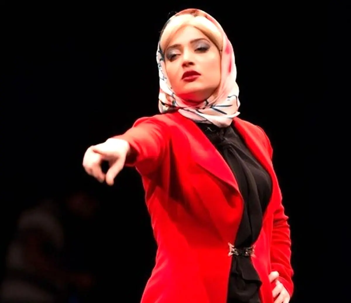 سیمین، زنی که شاید برای چهارمین بار بعد از وعده عاشقانه رها شود
