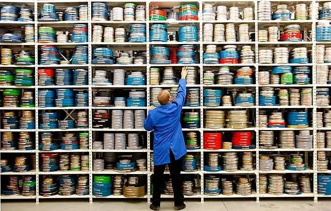 زنگ خطر تخریب فیلم‌های قدیمی به صدا در آمده است/ جای خالی یک سازمان مرجع برای فیلم‌های تاریخی 