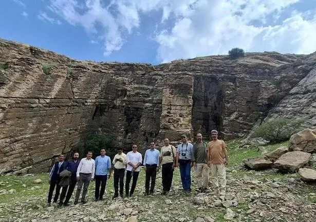 کشف معادن هخامنشی در آبدانان/ معمای تأمین سنگ‌های کاخ داریوش در آستانه حل شدن