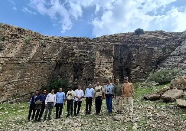 کشف معادن هخامنشی در آبدانان/ معمای تأمین سنگ‌های کاخ داریوش در آستانه حل شدن