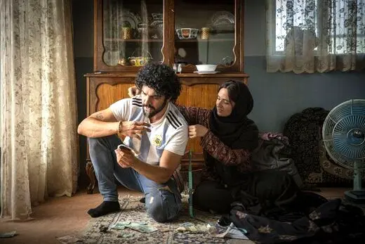 سینا مهراد با لباس مارادونا در «شادروان» + عکس