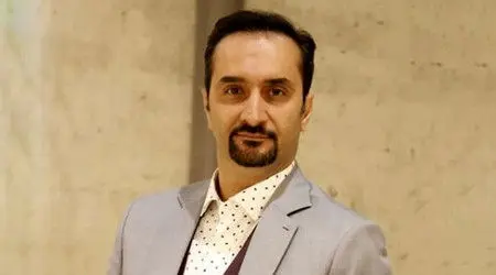 خاطره شنیدنی نیما کرمی از فروختن کتاب در کودکی/ویدیو
