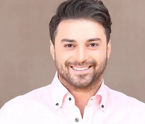 دانلود آهنگ بابک جهانبخش به نام یه چیزی میگی
