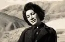 تصویری خصوصی فروغ فرخزاد و گربه‌اش