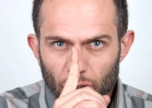 بابک حمیدیان با گریمی شبیه به گرگینه