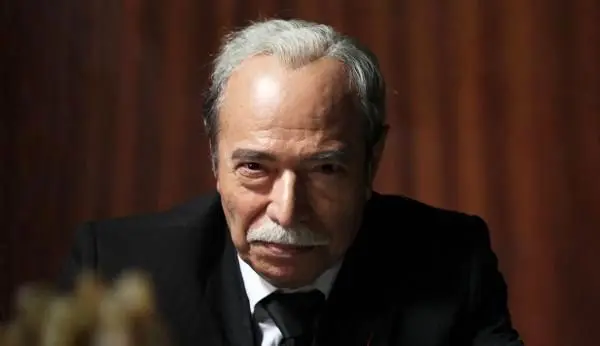 شباهت باورنکردنی بین علی نصیریان و پسرهایش / عکس
