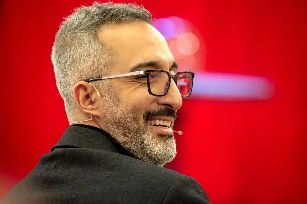 امیرمهدی ژوله:جنگ آدمی را از آدمیت عقب می‌اندازد