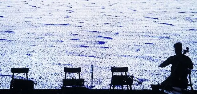 ۲۰۰ هزار تومان؛‌ قیمت جای پارک در خیابان‌های اطراف کنسرت علیرضا قربانی!
