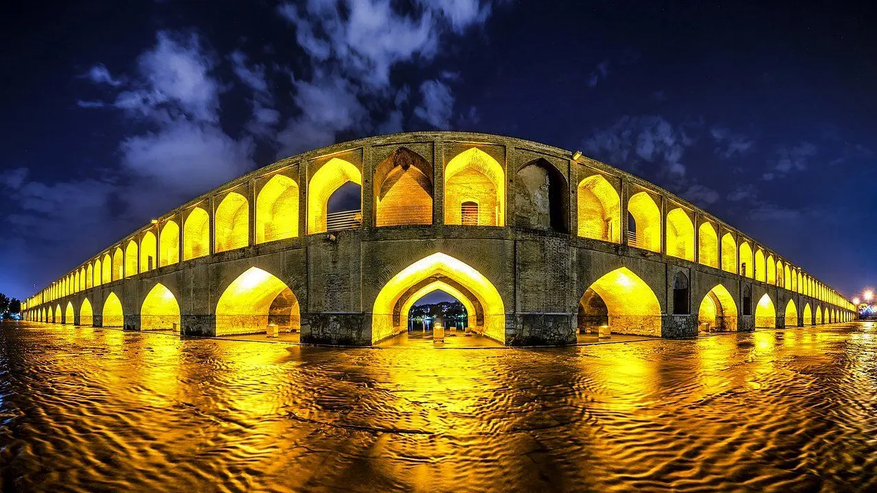 زیباترین پل های ایران که شهرت جهانی دارند