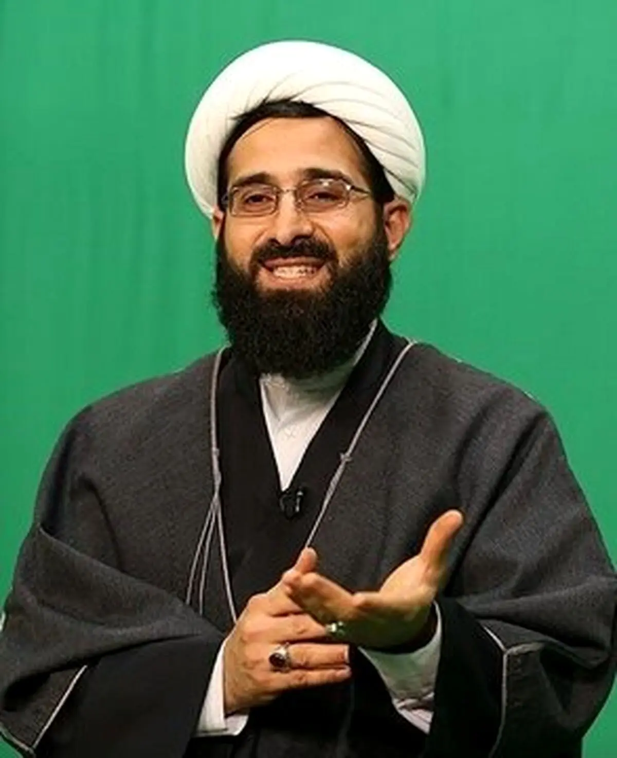 شیخ قمی: اسرائیل می خواست با حفر تونل به پیکر امام حسن عسکری برسد و DNA ایشان را بدست بیاورند/ تک تیراندازها می خواهند امام زمان را با دوشکا بزنند
