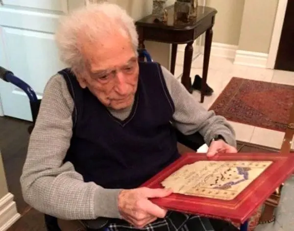 پیکر محمد علی اسلامی ندوشن از کانادا به نیشابور منتقل می شود