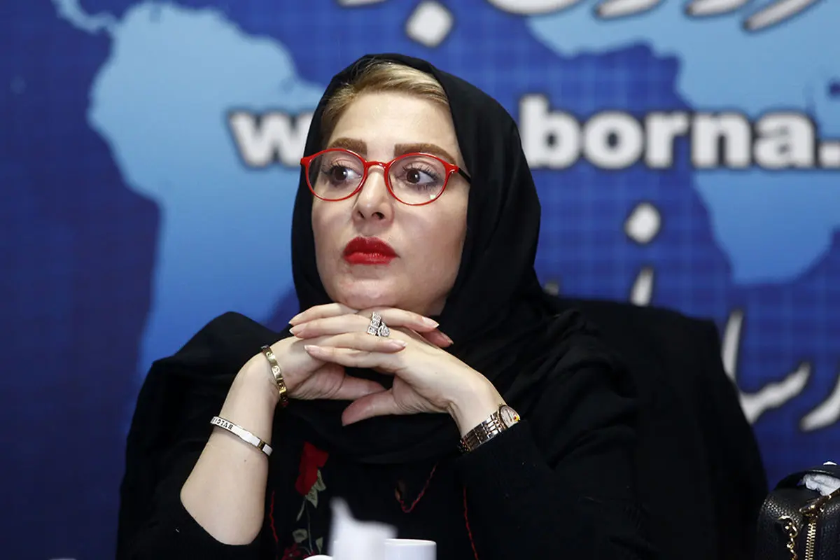 ژیلا صادقی: مجریان شناسنامه تلویزیون هستند
