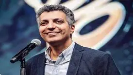 حرف‌های احساسی عادل فردوسی‌پور بعد از دریافت جایزه/ ویدئو