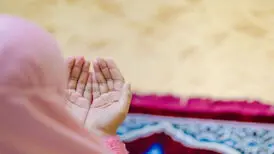 حاجت‌خواهی‌ ناشناسِ زنان کرمانی با آیین «کلیدزنی»