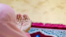 حاجت‌خواهی‌ ناشناسِ زنان کرمانی با آیین «کلیدزنی»