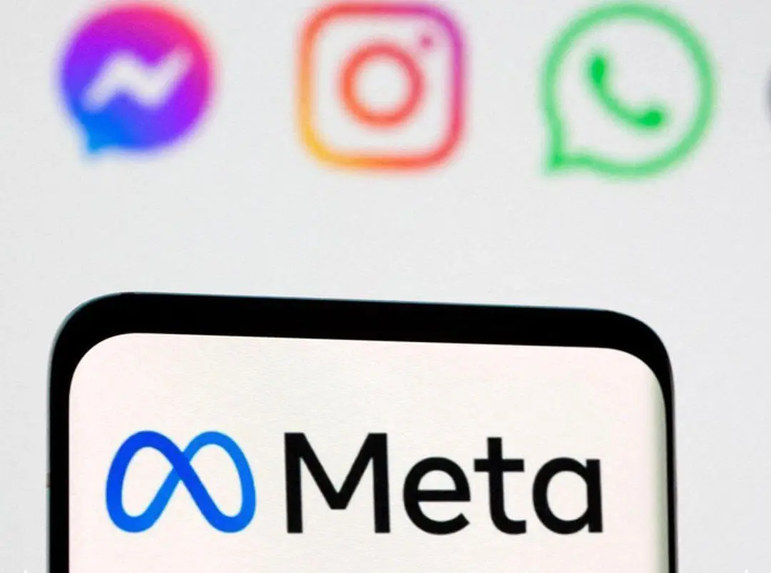 متا در گوشی‌های شما سرک می‌کشد!