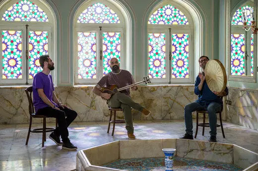 میدیا فرج‌نژاد در اماکن تاریخی، موزیک ویدئو ضبط می‌کند