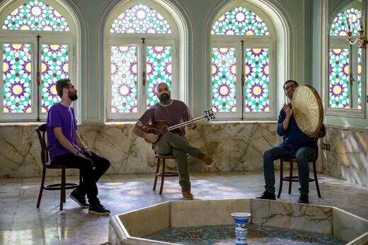 میدیا فرج‌نژاد در اماکن تاریخی، موزیک ویدئو ضبط می‌کند